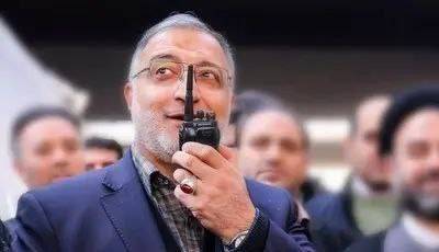 آیا علیرضا زاکانی ممنوع الخروج شده است؟ آیا پاسپورت سیاسی شهردار تهران تمدید شده است؟
