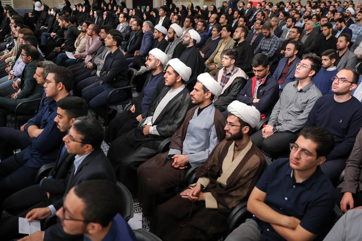 دیدار پائیزی رهبر با نخبگان