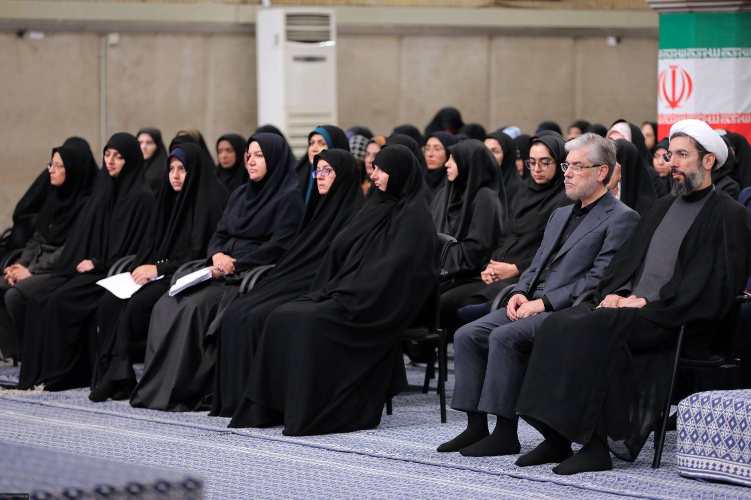 دیدار پائیزی رهبر با نخبگان