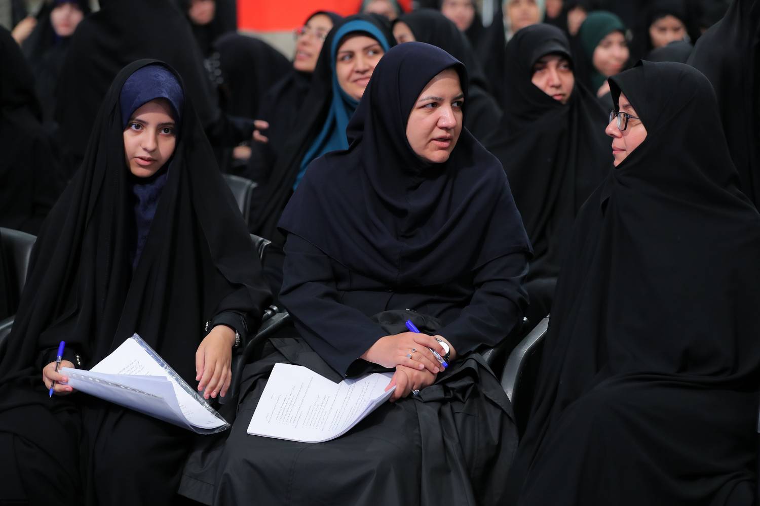 دیدار پائیزی رهبر با نخبگان