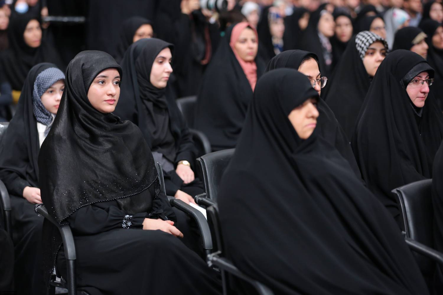 دیدار پائیزی رهبر با نخبگان
