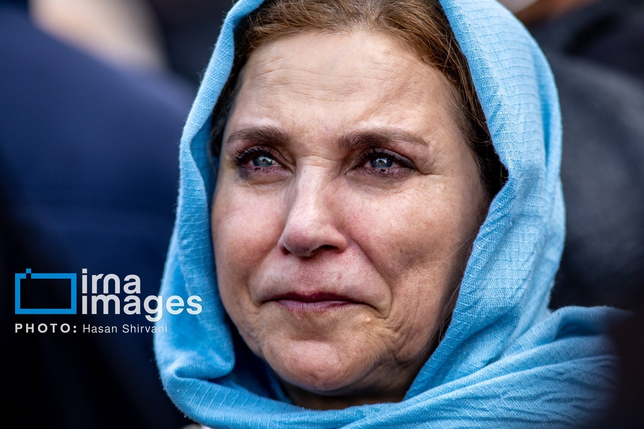 مگر تو  هم گریه می کنی؟