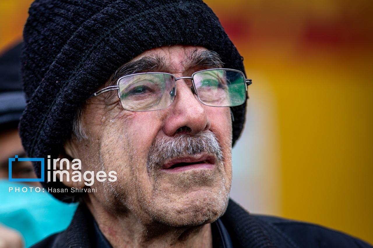 مگر تو  هم گریه می کنی؟