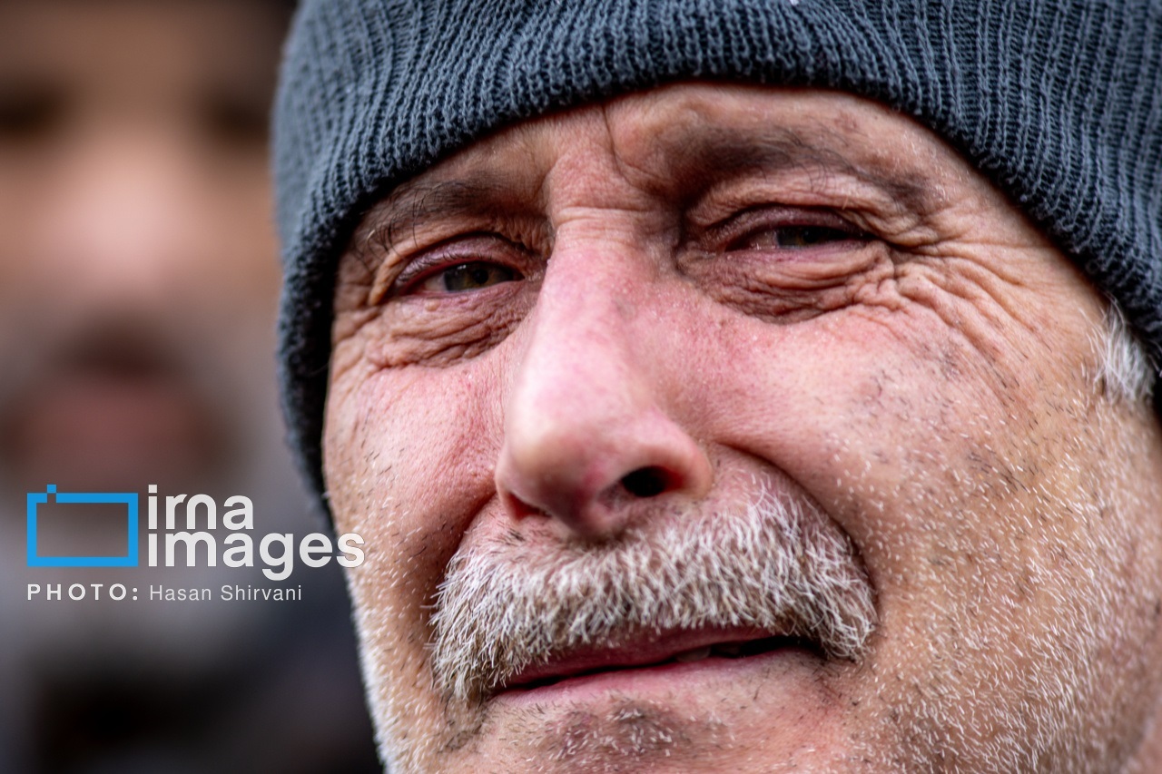 مگر تو  هم گریه می کنی؟