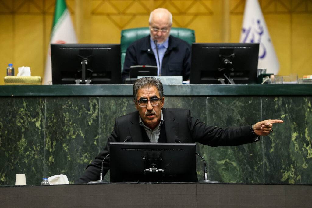 جلسه غیرعلنی با تیم اقتصادی دولت