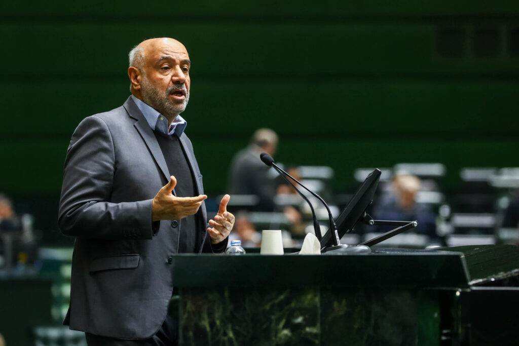 جلسه غیرعلنی با تیم اقتصادی دولت