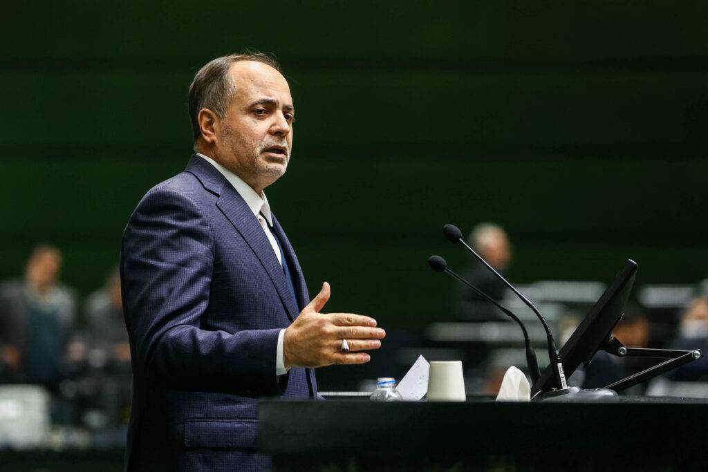 جلسه غیرعلنی با تیم اقتصادی دولت