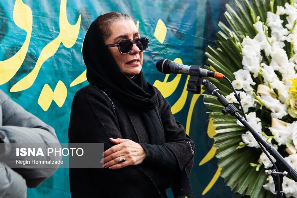 بدرقه پیکر «رضا رویگری» بدرقه پیکر «رضا رویگری»