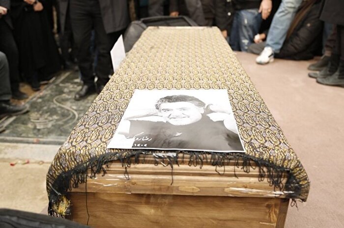 بدرقه پیکر «رضا رویگری»