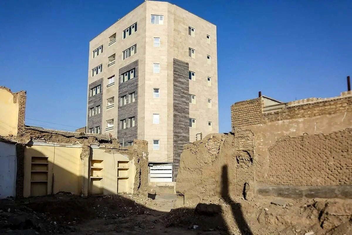 تمرکز بر ساخت خانه در بافت فرسوده به جای زمین‌‌های حاشیه شهرها
