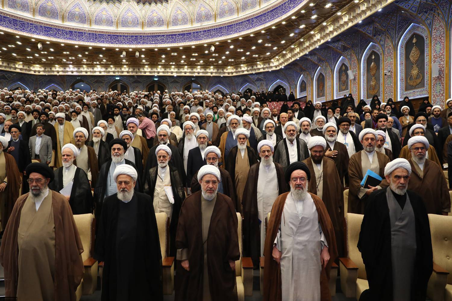 رهبر انقلاب : مهمترین وظیفه حوزه، زمینه‌سازی برای تمدن نوین اسلامی است