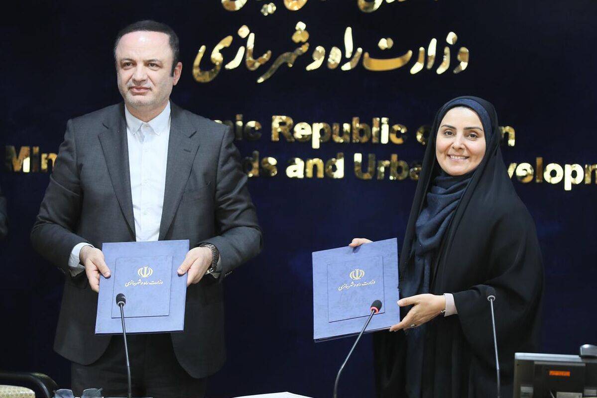 تفاهم نامه وزارت راه و شهرسازی با منطقه آزاد: کارگران مناطق آزاد صاحبخانه می شوند