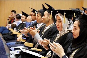 ممنوعیت پذیرش بدون کنکور دانشجویان اتباع مهاجر در رشته های پزشکی
