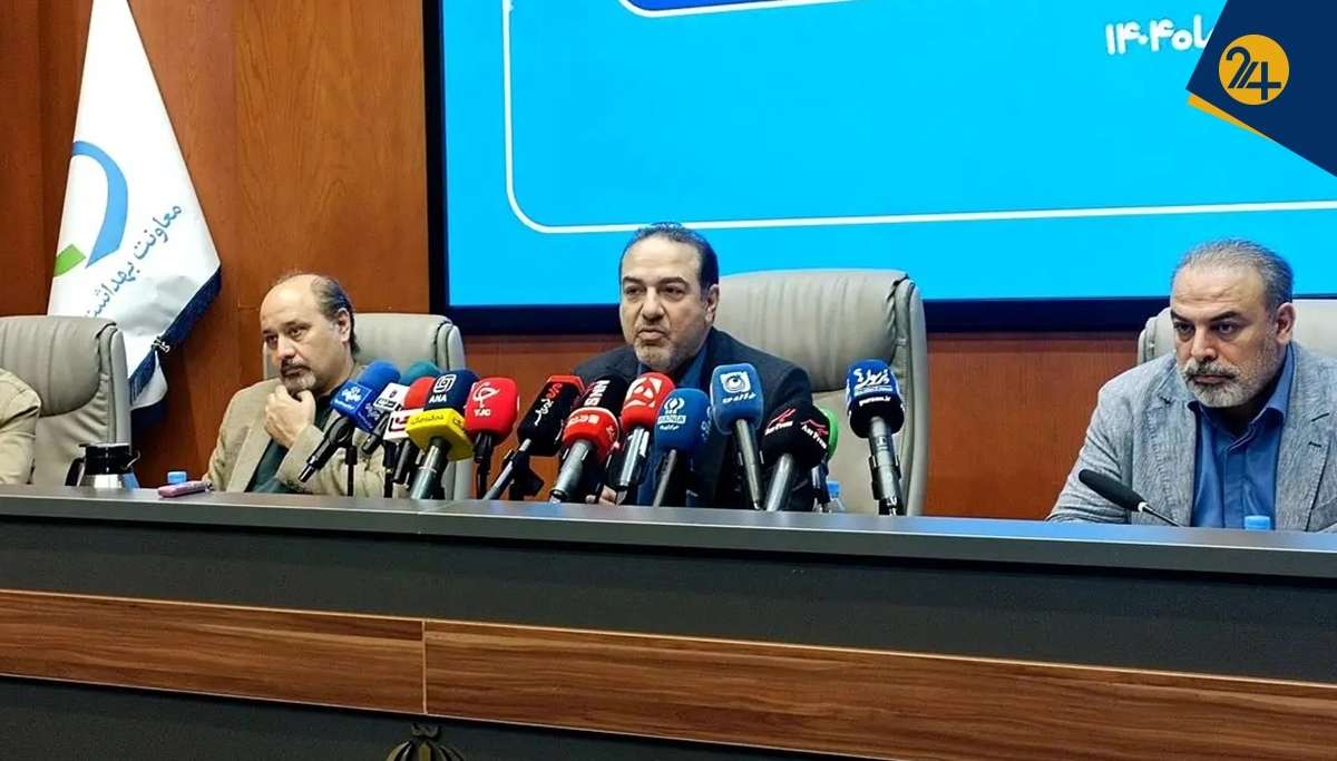 چرا نشست خبری معاون وزیر جنجالی شد؟ | آقای رئیسی، شما دیگه صحبت نکن!