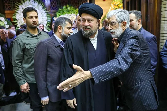 چهره‌هادر مراسم ترحیم مادر حدادعادل