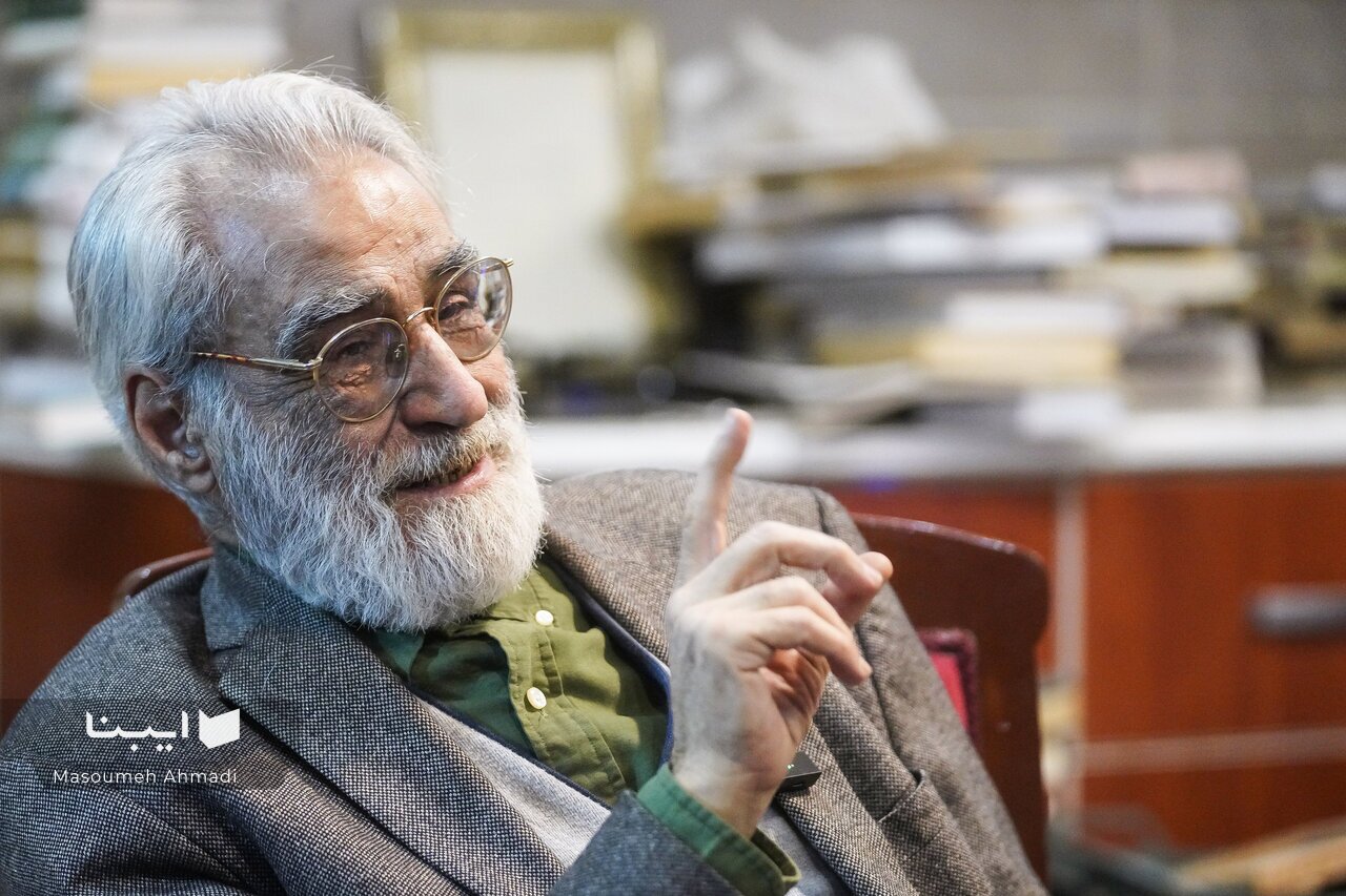 انتشار کتاب «در نگاه ایرانشهری» و تمایز بین فلسفه و عرفان + تفاوت اسلام ایرانی و سلمانی با اسلام عربی