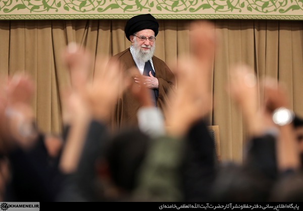 دیدار رهبر با دانش آموزان و دانشجویان دیدار رهبر با دانش آموزان و دانشجویان