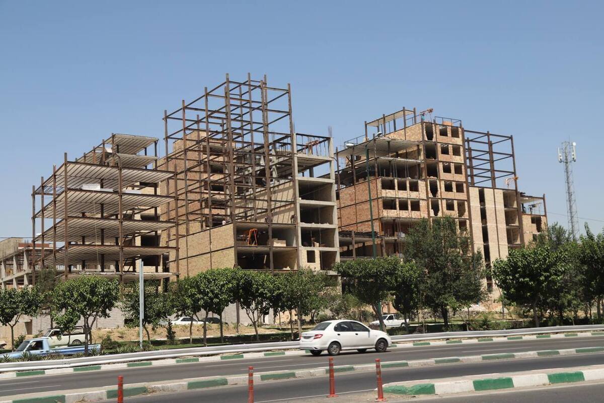 چه کسی حریم تهران را میفروشد؟ تاییدها و تکذیبها در مورد صدور پروانه های محرمانه ؟! چه کسی حریم تهران را میفروشد؟ تاییدها و تکذیبها در مورد صدور پروانه های محرمانه ؟!