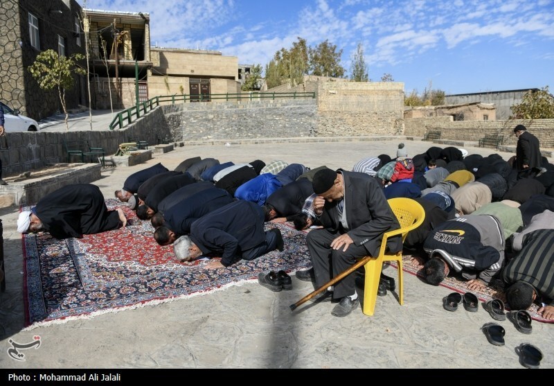 نماز طلب باران در روستای فردو