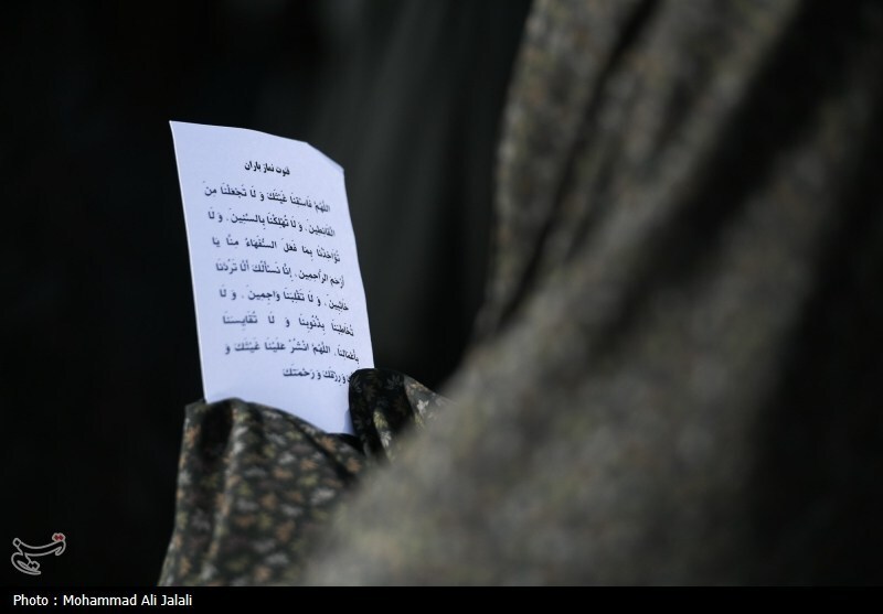 نماز طلب باران در روستای فردو